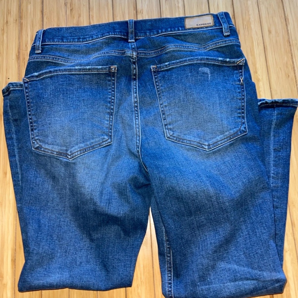 Express Cropped Bell Flare High Rise Jean - Picture 6 of 6